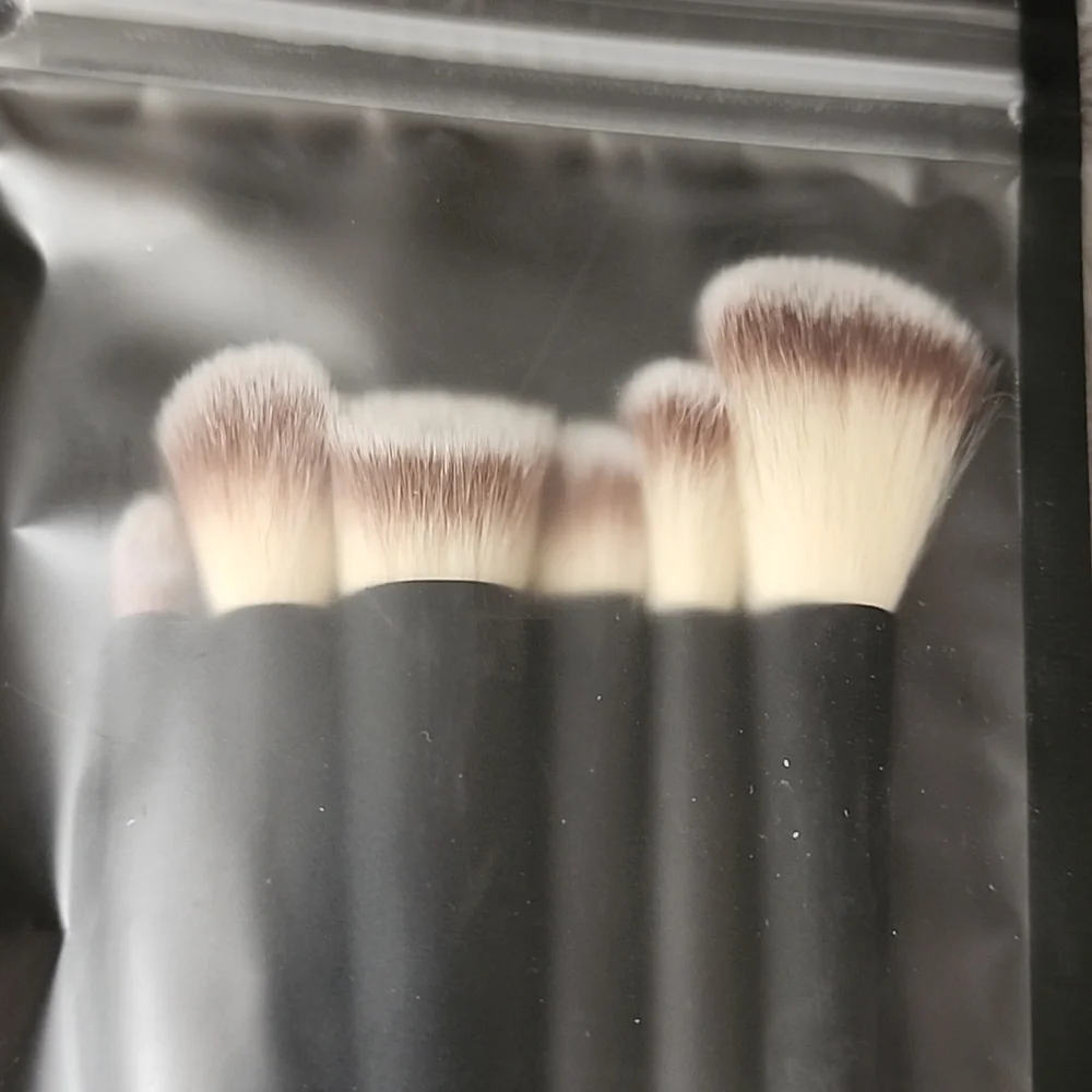 New Lithe Beauty Everyday Brush Set‎